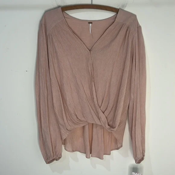 NWT FREE PEOPLE Check On It Light Pink Wrap Top Size Medium - Picture 4 of 16